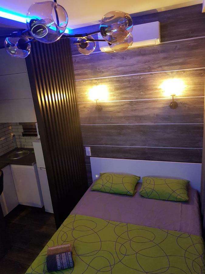 Apartments In The Center Kharkiv Bagian luar foto