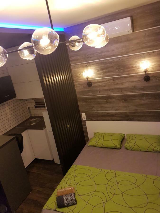 Apartments In The Center Kharkiv Bagian luar foto